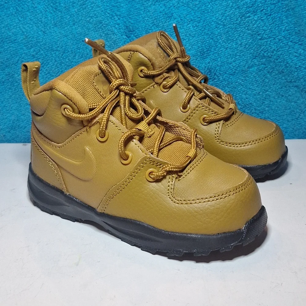 Nike Manoa Toddler Leather Sneaker Hiking Boot Tan Size 8C - Picture 1 of 7